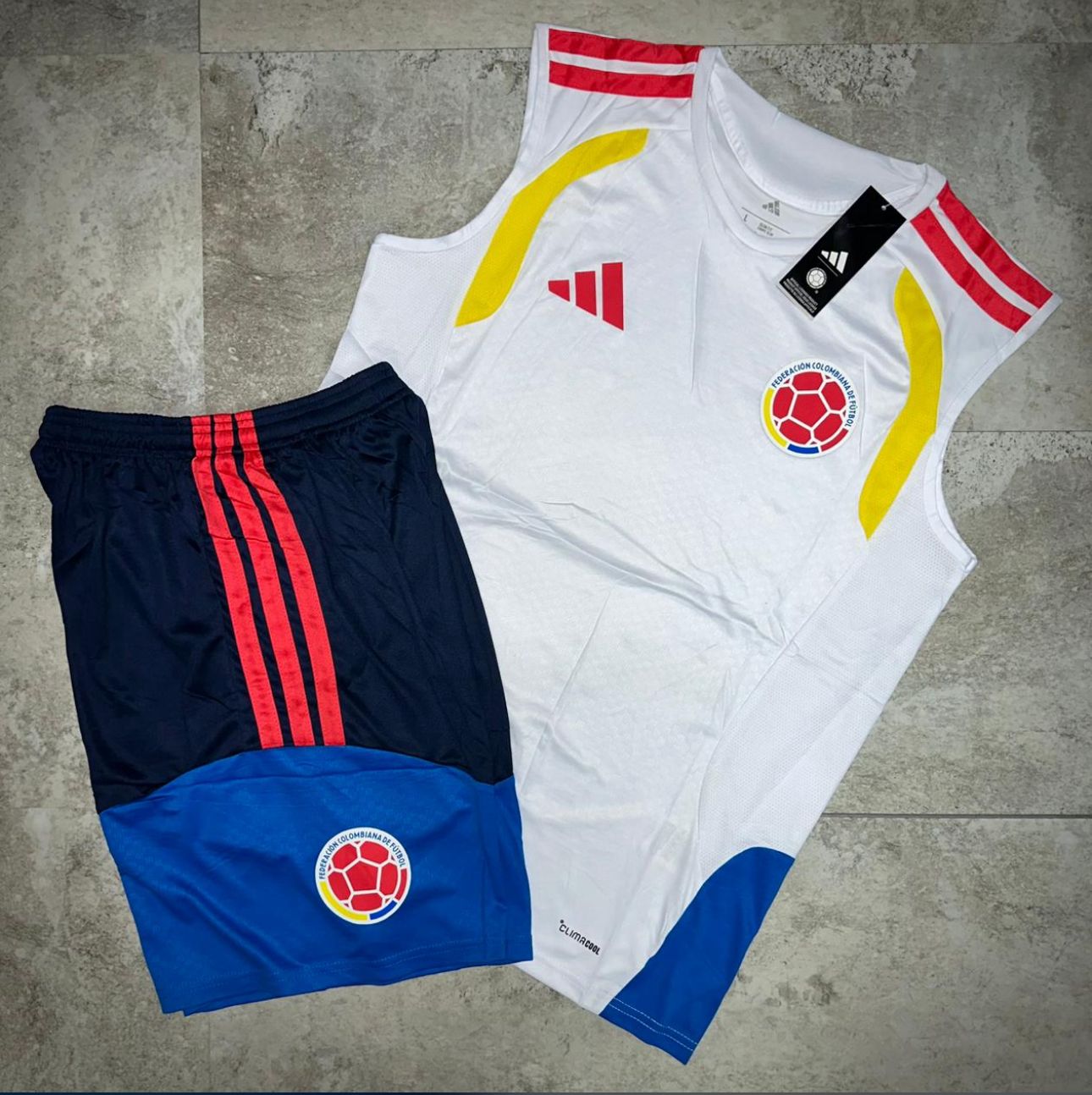 Conjunto Peto con Pantaloneta Selección